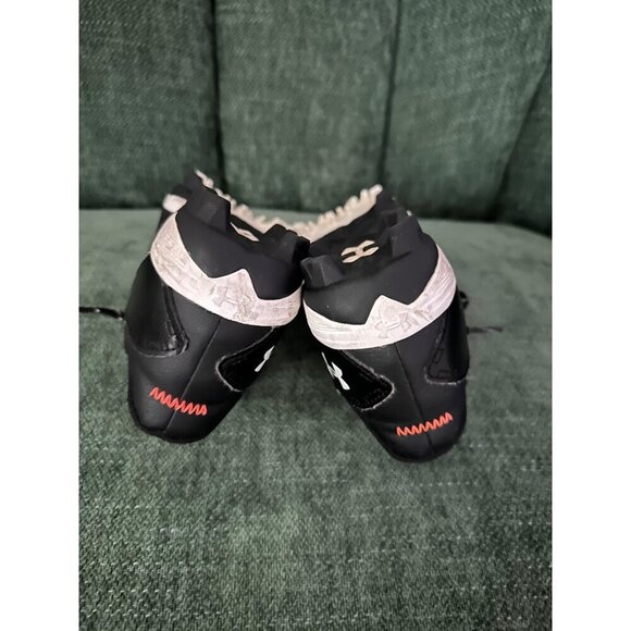 Under Armour Leadoff Low RM Black/Black 3025600-001 Youth Cleats 1.5Y - Picture 6 of 10
